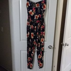 Beautiful flowers design one piece!